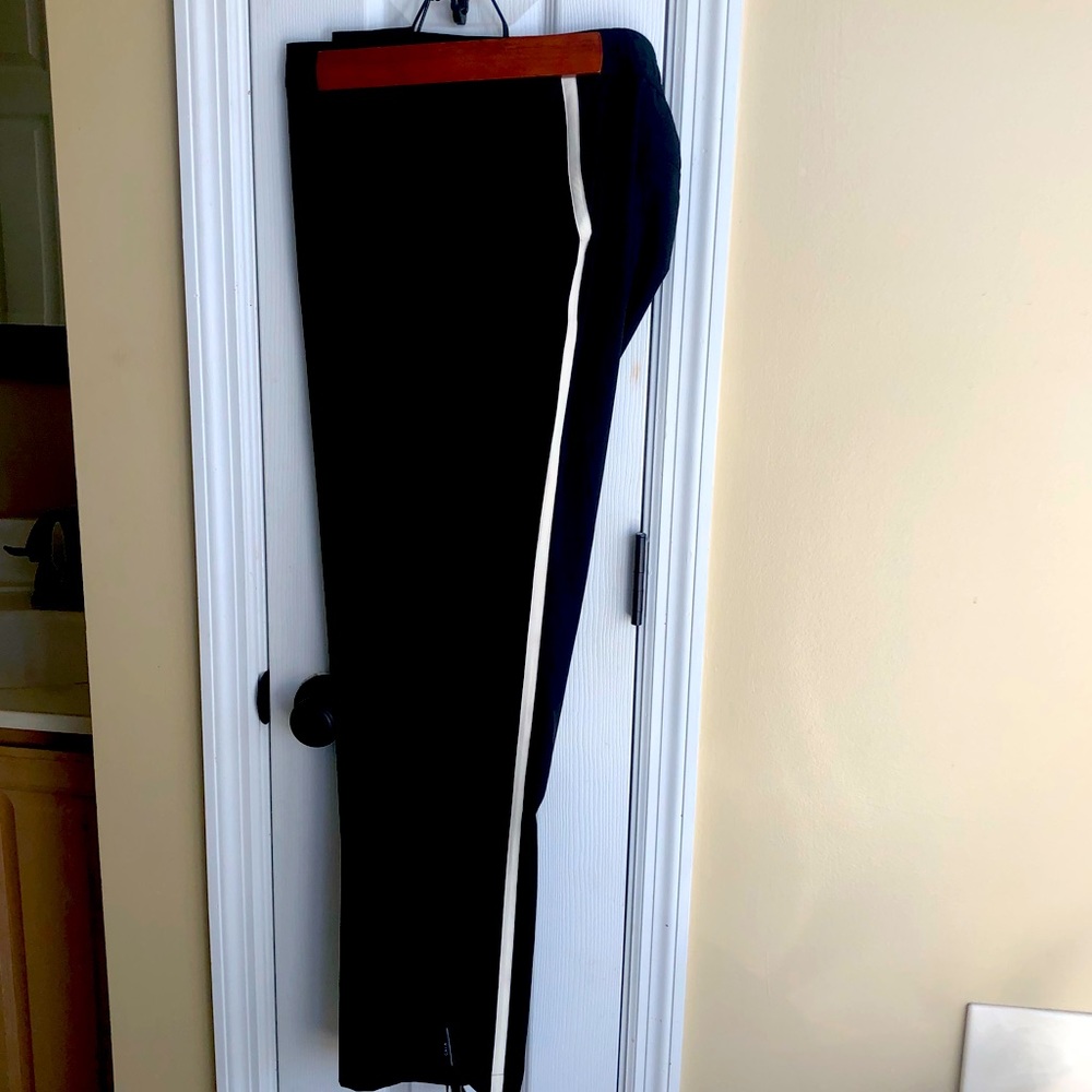 Chicos Zenergy Black Pant Size 2
